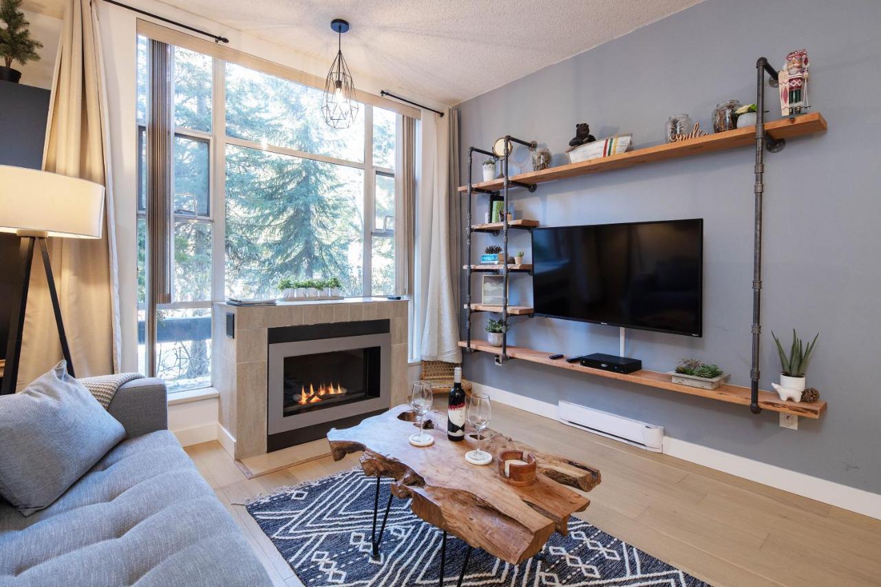 Bright Suite At Ski In/Out Glacier Lodge! Γουίστλερ Εξωτερικό φωτογραφία